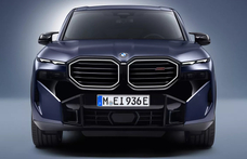 Már csak az erősebb, 748 lovas V8-cal kapható a hegyomlásnyi BMW XM