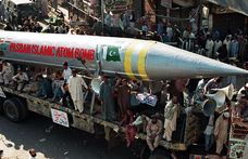 India és Pakisztán sakkban tartja egymást az atombombákkal, és nem félne használni azokat