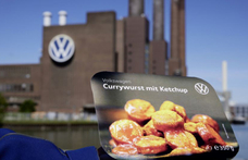 Szupermarketben is kapható lesz a Volkswagen legnépszerűbb terméke, a currywurst