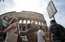 Felnyársalta magát a Colosseum kerítésére egy amerikai turista
