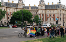 Mini-Pride-ot tartottak az Andrássy úton