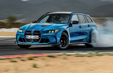 550 lovas sportkombi: itt a vadonatúj BMW M3 CS Touring