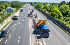 Betonelemekre cserélik az acélkorlátot – biztonságosabb lesz az M7-es Siófoknál