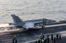 Néhány napon belül a második amerikai F/A-18-as harci repülőgép zuhant a tengerbe