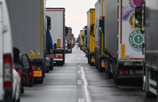 Több ezer kamionsofőr hiányzik a magyar fuvarozó cégektől