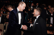 Lovaggá ütik David Beckhamet