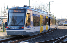 Kitörte a tramtrain ajtaját egy elektromos moped