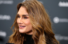 Brooke Shields szeméremajak-műtétre ment, de egy kéretlen beavatkozást is végrehajtottak rajta