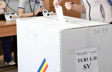 Hiába állt ki Orbán a szélsőjobboldali román jelölt mellett, Magyarországról alig szavazott rá valaki