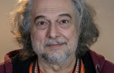 Laár András kilépett a KFT-ből