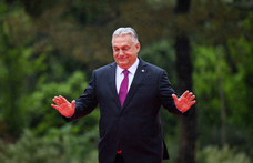 Török Gábor: Orbánnak a saját érdekében lassan el kellene gondolkodnia a miniszterelnök-jelöltség átadásán