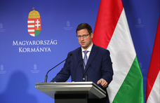 Gulyás Gergely Magyar Péterről az Orbán eltitkolt gyermekét sejtető poszt alatt: „Időben szóltam, hogy elmebeteg”