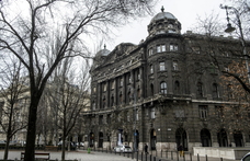 Tiborcz elpasszolta a Szabadság téri Adria-palotát felújító céget