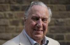 Elhunyt Frederick Forsyth, A Sakál napja szerzője