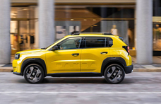 Ha túl drága és lomha a villanyos: Magyarországon az új hibrid Fiat Grande Panda
