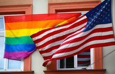 Sorra hátrálnak ki az amerikai cégek a Pride mögül