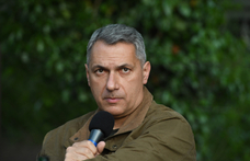 NER-szomszédok, 2. fejezet: János fia nem megy többé a Kincsem Parkba, ha ott lesz a Pride