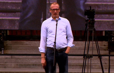 Megkérdezték Nagy Mártontól, miért rúgták ki a Magyar Péter tüntetésén felszólaló Tarr Zoltánt