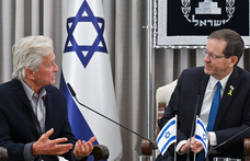 Michael Douglas támogató látogatást tett Izraelbe