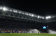 A tömegbe hajtott egy autós az Espanyol–Barcelona meccs előtt, többen megsérültek