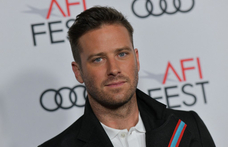 „Nem vagyok kannibál” – bizonygatja Armie Hammer