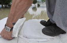 Nagy árvíz jön Körmendnél a Rábán, a lakosság segítségét kéri a vízügy