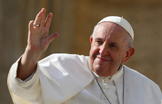 Pünkösdkor is a békét sürgeti a pápa