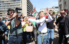 „Hányinger, amit csinál a kormány, Magyar Péter az egyetlen reményünk”