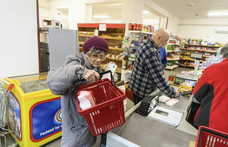 A kormány küzd az áremelkedés ellen, csak éppen csúnyán alul marad