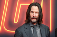 Keanu Reeves Budapesten van, és a magyar stáb már most imádja