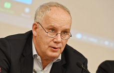 Újabb négy évig Wladár Sándor marad az úszóelnök