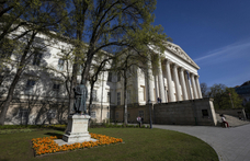 A kormány nem várja meg a törvényt a múzeumösszevonással