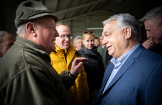 EU-s pénzből épült magtárban szónokolva rúgta be Orbán az EP-kampányt, amellyel elfoglalná Brüsszelt 