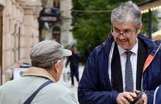 „Amíg 3-4 ember eljön, tüntetni fogunk” - Ismét tiltakoznak a gyülekezési jog korlátozása ellen