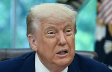 Dél-afrikai fehéreknek ad menedékjogot Trump