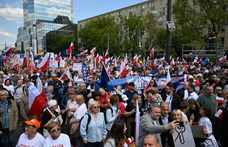 Tömeggyűléseket tartanak Varsóban az elnökválasztás második fordulója előtt