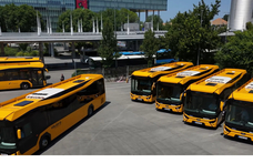 Büszkélkedik a MÁV-vezér: a megígért 1000 új buszból 131 már a nyár közepére meglesz