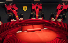 Éjszaka a múzeumban Ferrari-módra: a Forma–1-es autóik között lehet tölteni egy estét