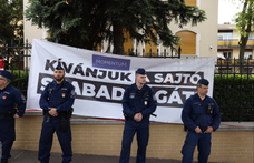 Sükösd Miklós: Minek nevezzelek? Legyen betiltási törvény vagy kusstörvény az „átláthatósági” helyett