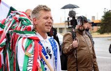 A Tisza a Fidesz szíve közepébe hatolt – riport Magyar Péter vándorlásáról és megérkezéséről