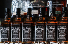 Kanada bojkottálja az amerikai szeszes italt, és ez rosszabb, mint a vám a Jack Daniel's gyártója szerint