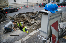 Csak nem bír kikecmeregni a gödörből a magyar ipar