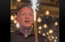 Boráros Gábor megmutatta, mit ne tegyen senki a szülinapi tortájával (videó)