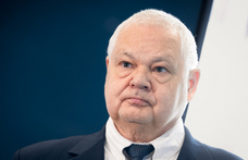 Különleges bíróság elé állítanák a Lengyel Nemzeti Bank elnökét