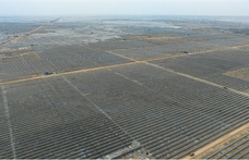 16 millió otthont láthat el árammal: indítják a világ legnagyobb megújulóenergia-parkját Indiában