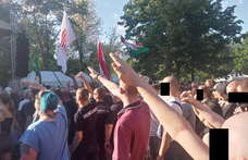 Karlendítés, hitleres tetoválás és horogkereszt a Mi Hazánk majálisán