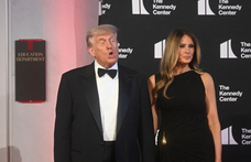 Kifütyülték Donald Trumpot a Nyomorultak premierjén – videó