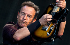 Igazi közönségkedvenc főszereplésével készül film Bruce Springsteenről