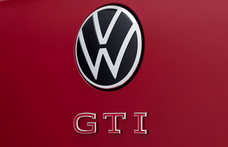 Farmotorosként támad a VW legújabb izgalmas GTI-je