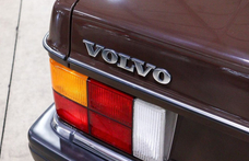 Ez a 42 évesen vadonatúj Volvo kimeríti az időkapszula fogalmát